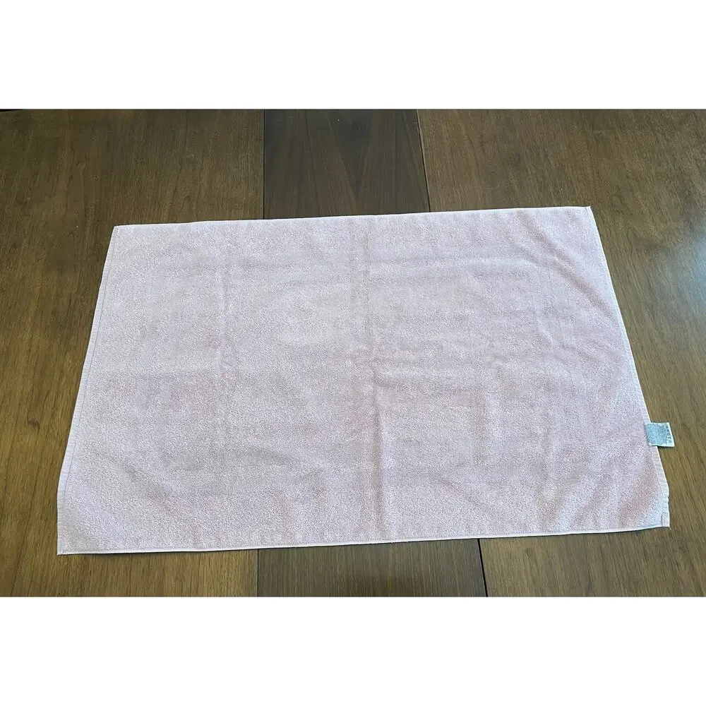 Vintage Retro:80sRoyal Velvet Vintage Pink Bath Mat Rug 34x22 USA